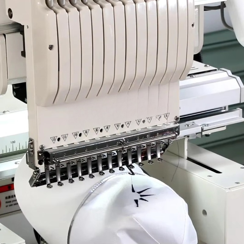 コンピュータ刺繍ミシン多針装置、カスタムテキスタイル製造用 - Textiles Sewing Machine のレビューと価格